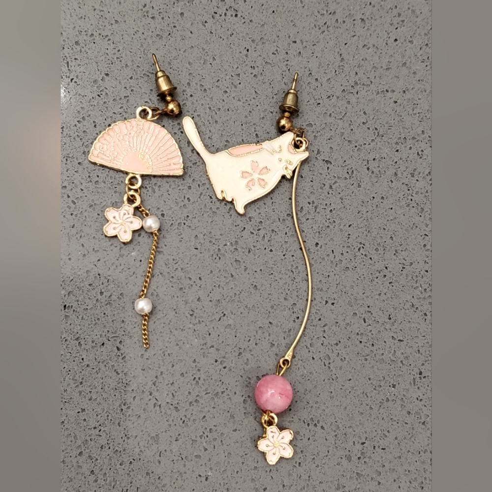 Vintage Cat Earrings